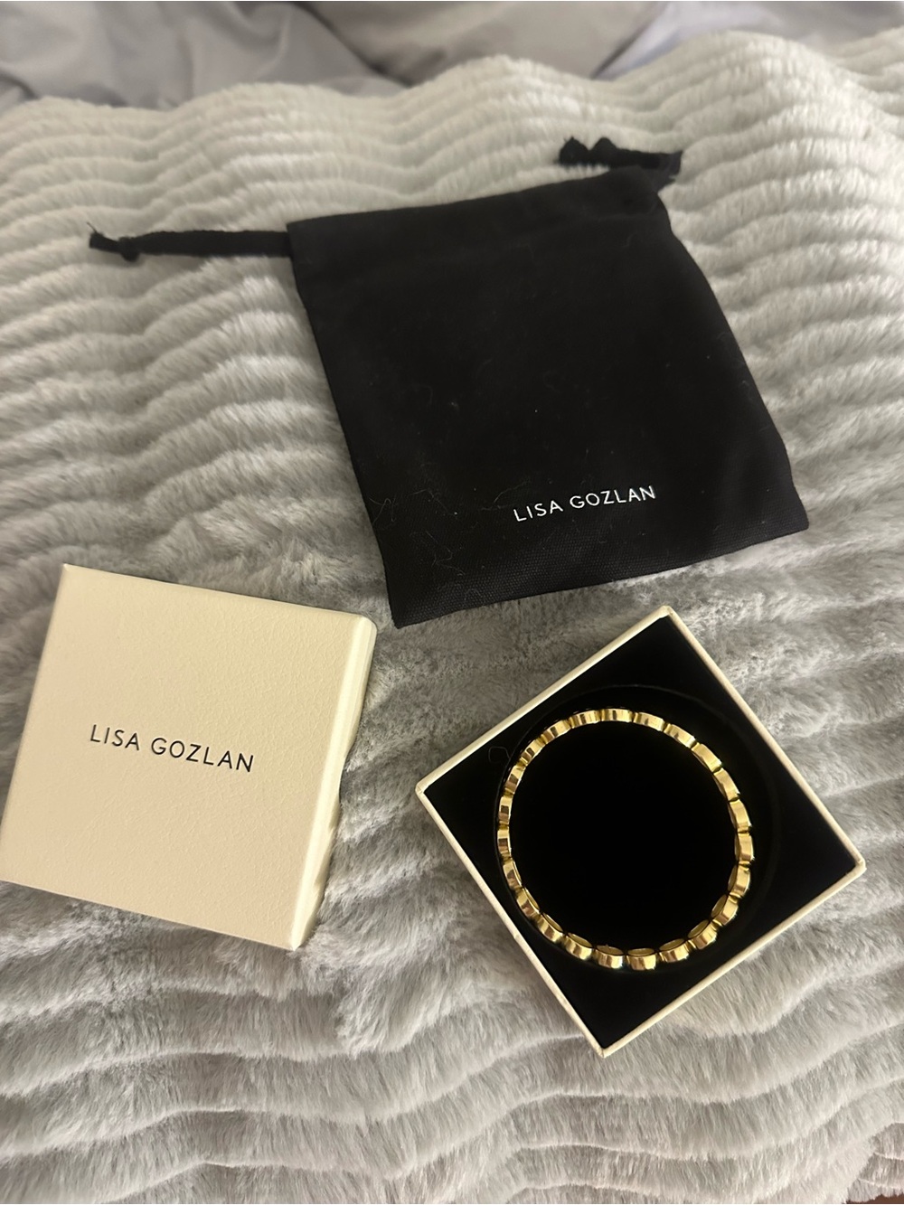 Lisa Gozlan Gold Faceted Stretch Bracelet - Picture 2 of 10